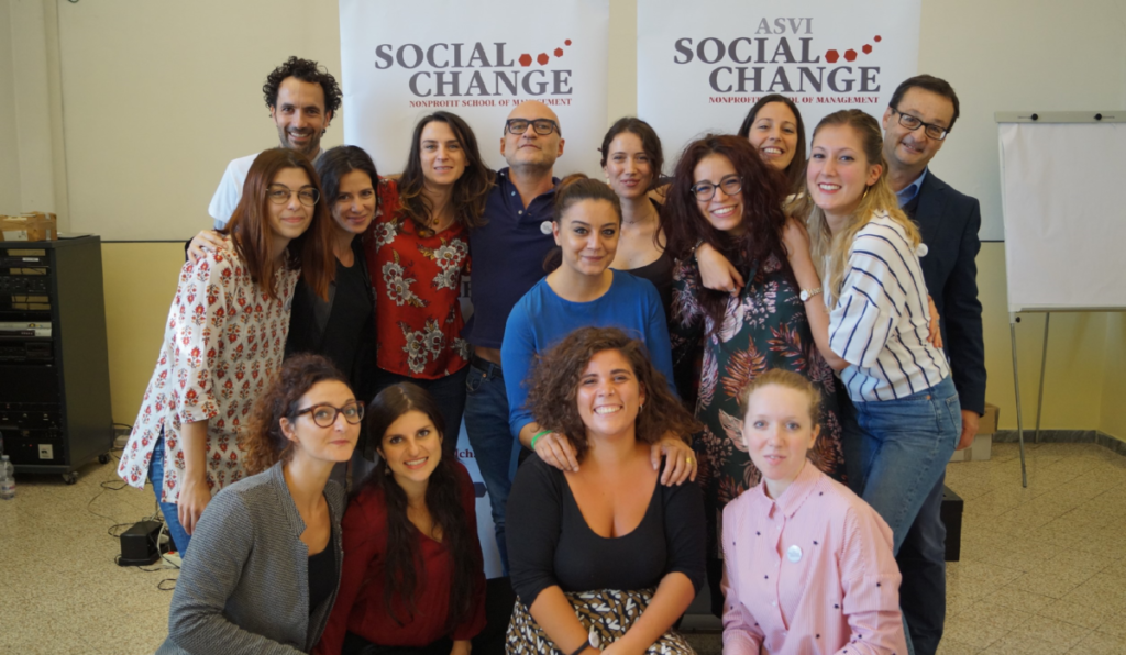 Under 30? Apply for the Social Talent Scholarship!